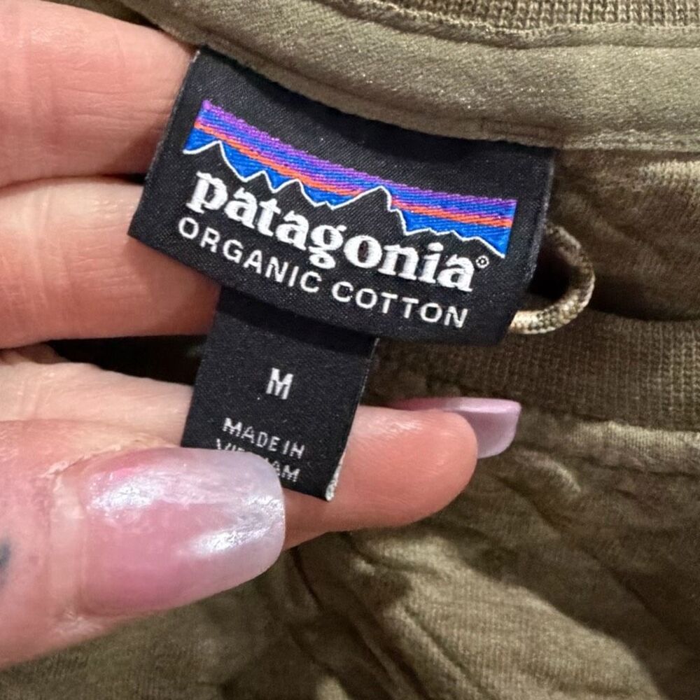 Patagonia Quilted Crewneck Sweatshirt in Olive - Picture 3 of 5